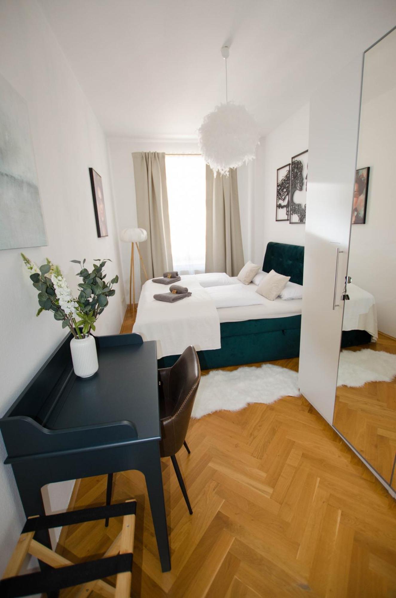Appartement Casarina - Stilvoller Altbau In Zentraler Lage à Dresde Extérieur photo